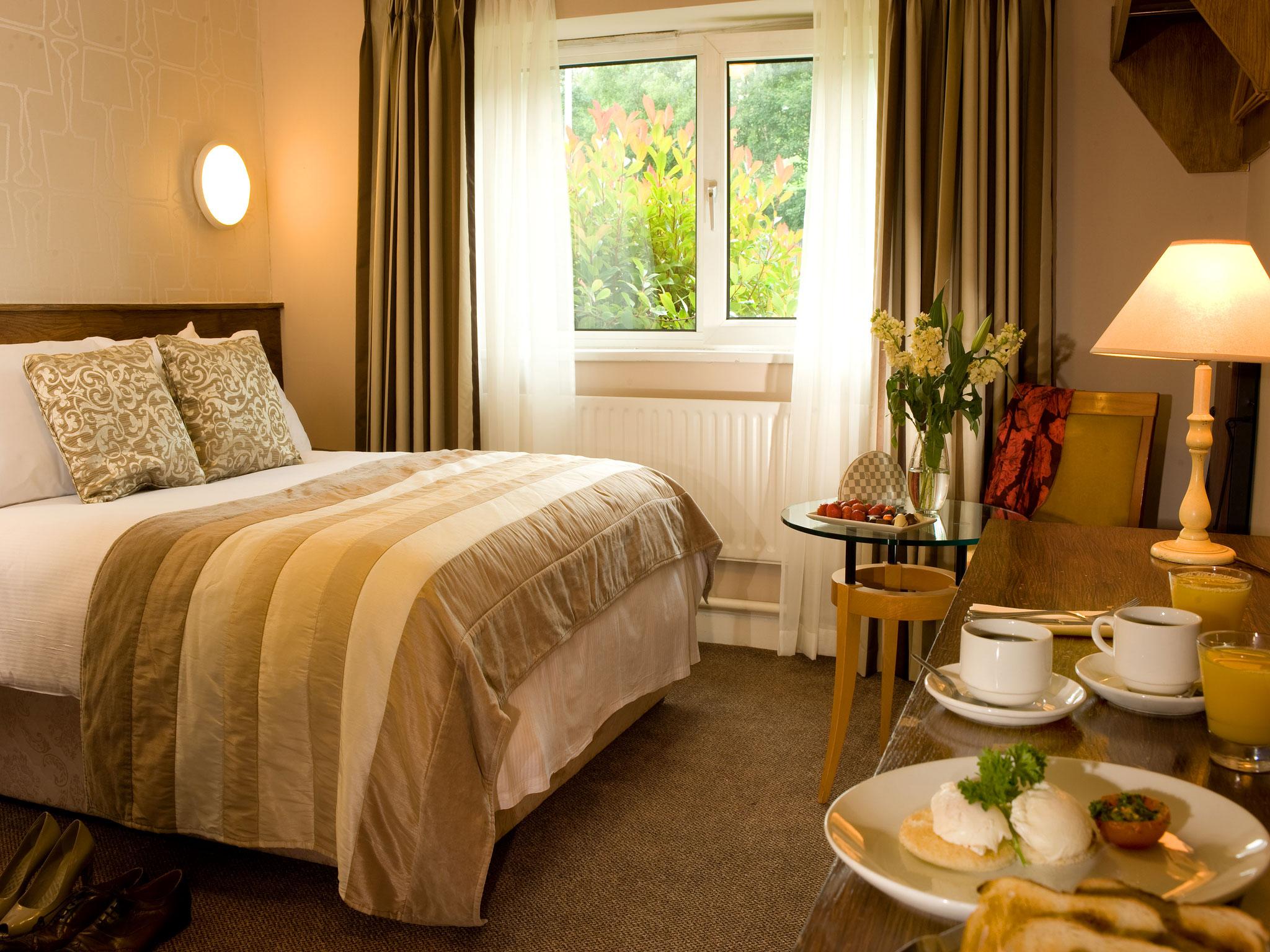 Great National Commons Inn Hotel Корк Екстериор снимка