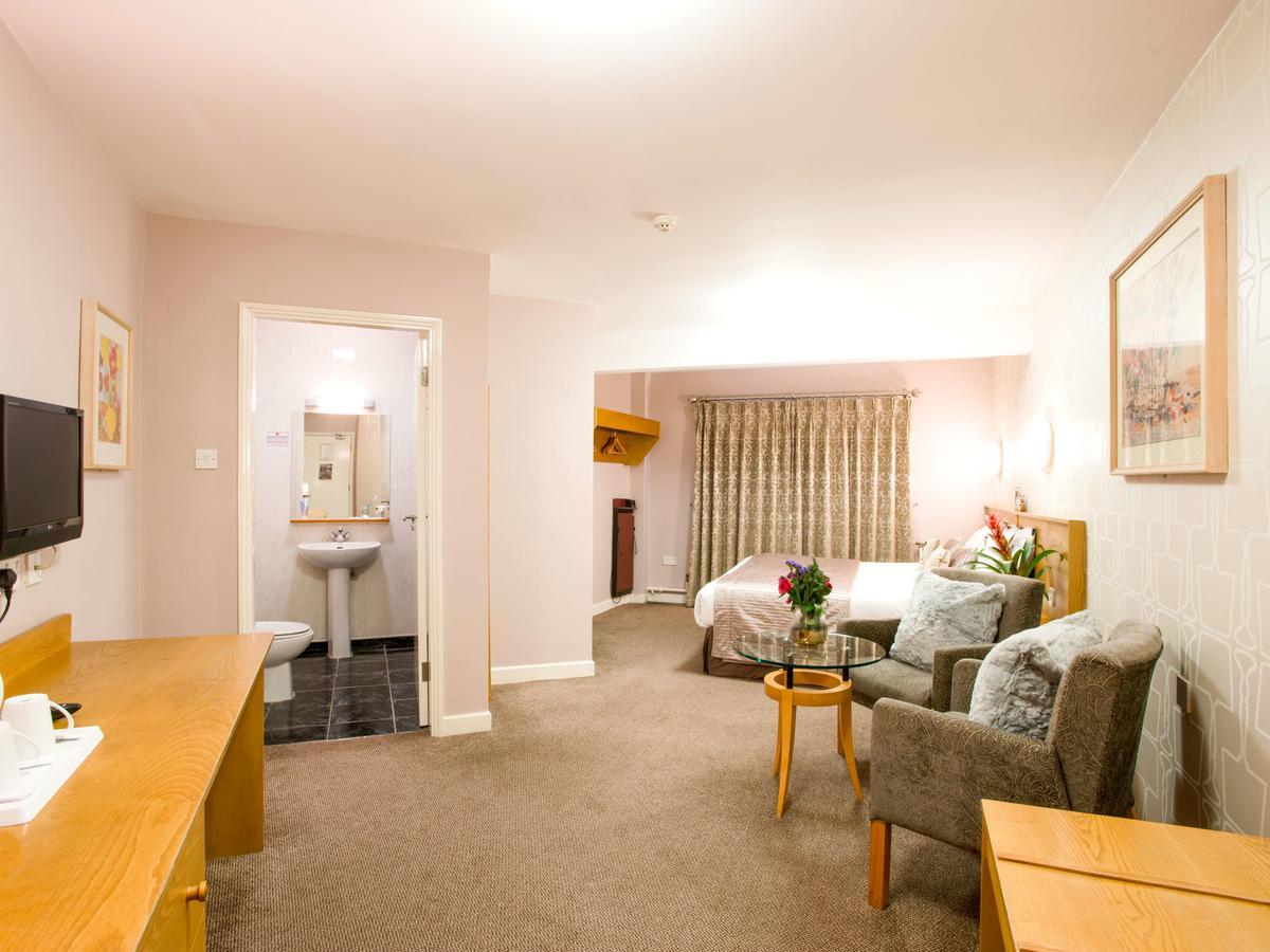 Great National Commons Inn Hotel Корк Екстериор снимка