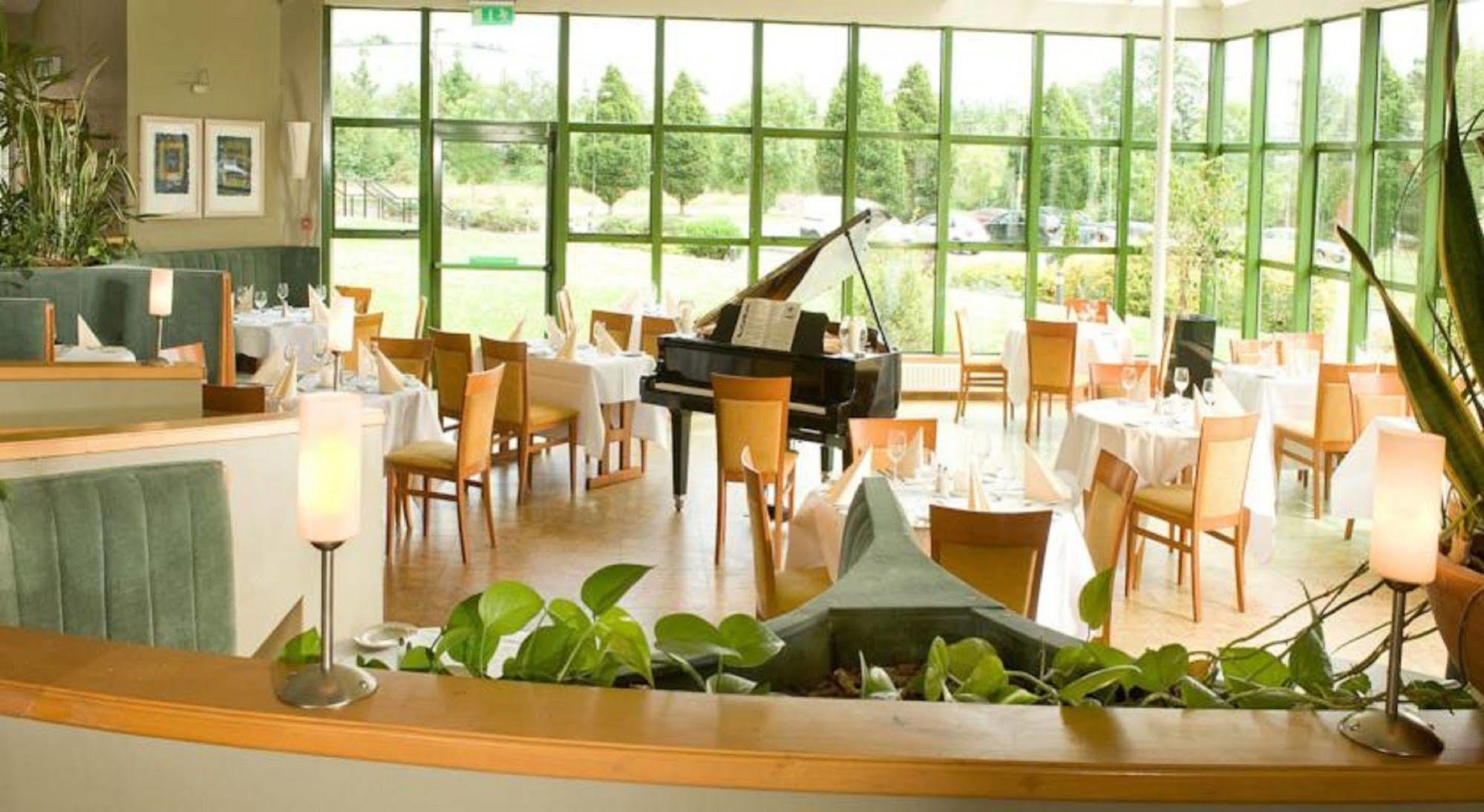 Great National Commons Inn Hotel Корк Екстериор снимка