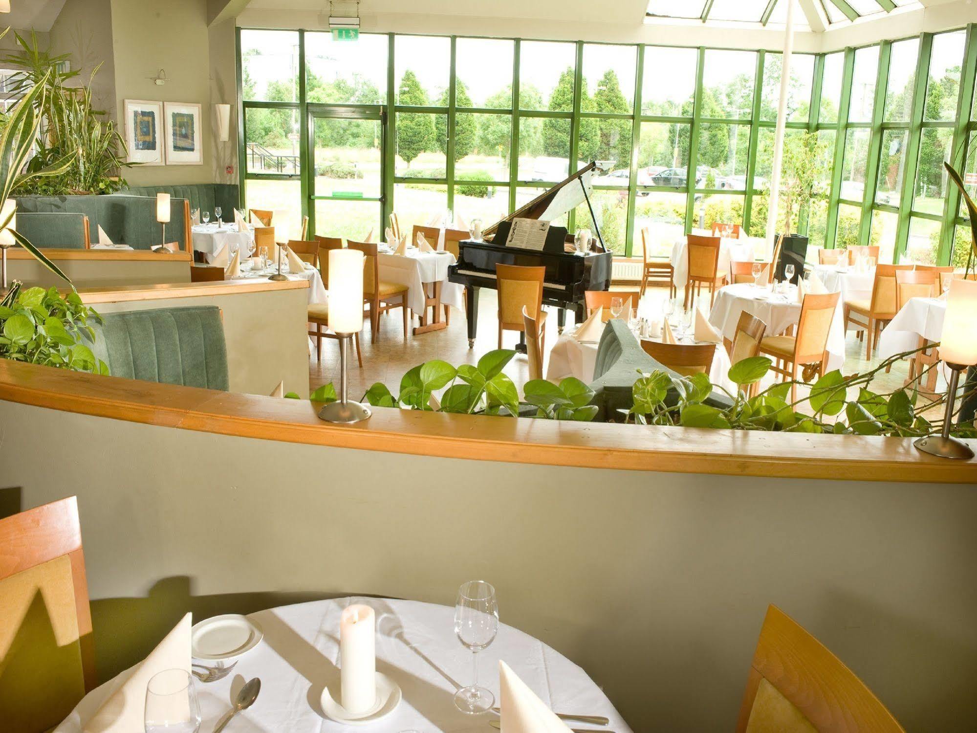 Great National Commons Inn Hotel Корк Екстериор снимка
