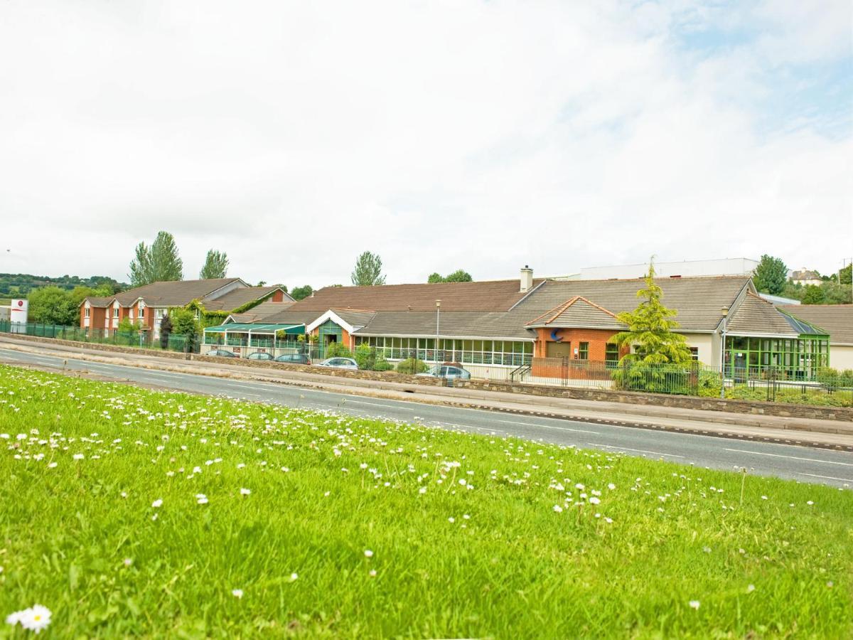 Great National Commons Inn Hotel Корк Екстериор снимка